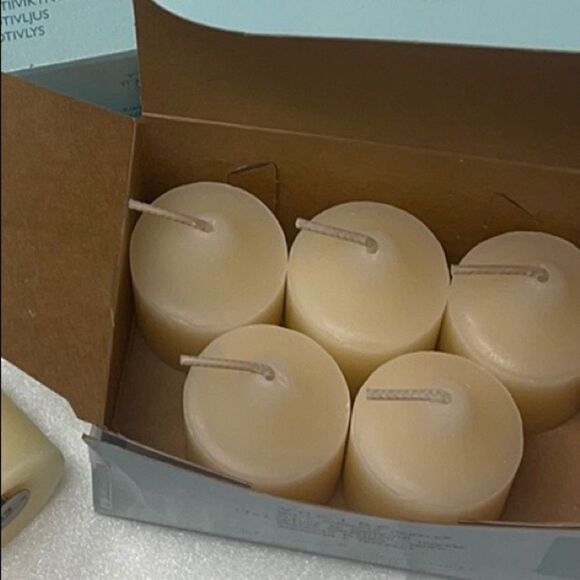 12 White Gardenia Truffle 2 boxes of 6 PartyLite - Picture 3 of 7